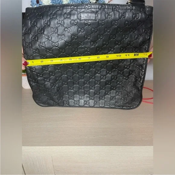 Gucci Black Embossed Leather Men's Bag - Picture 7 of 8